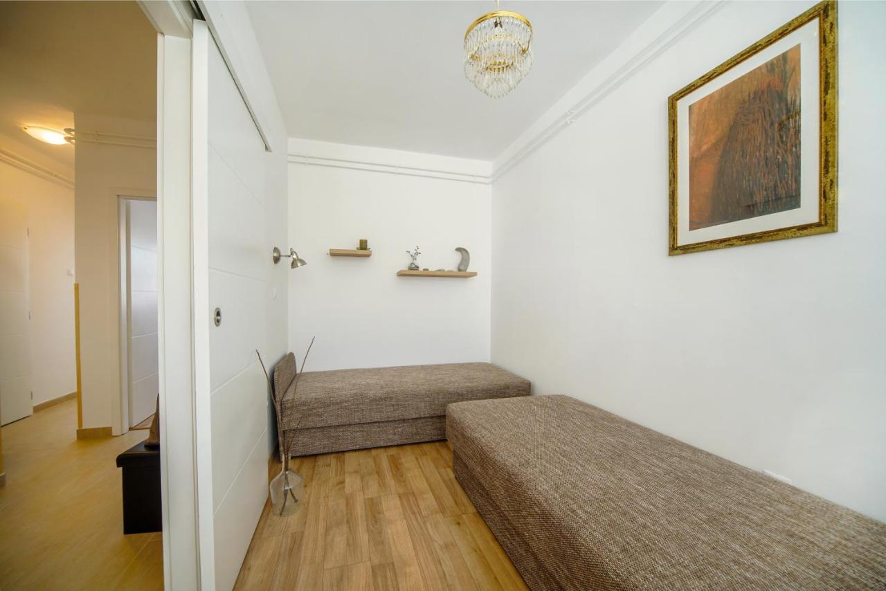 Апартаменти Illy Apartman Еґер Екстер'єр фото